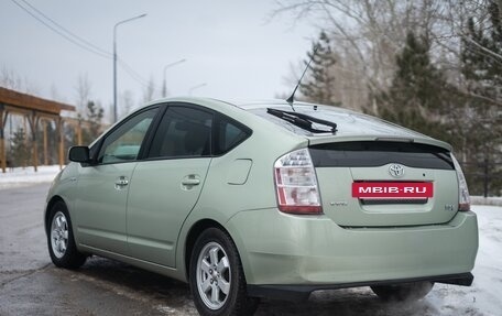 Toyota Prius, 2007 год, 900 000 рублей, 3 фотография