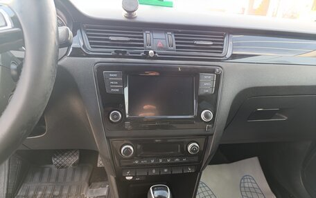 Skoda Rapid I, 2015 год, 850 000 рублей, 7 фотография