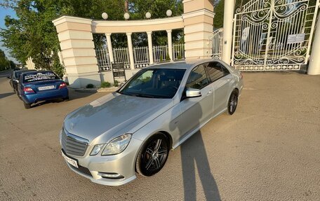 Mercedes-Benz E-Класс, 2012 год, 1 600 000 рублей, 5 фотография