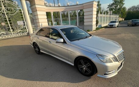 Mercedes-Benz E-Класс, 2012 год, 1 600 000 рублей, 6 фотография
