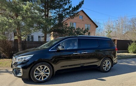 KIA Carnival III, 2018 год, 3 100 000 рублей, 3 фотография