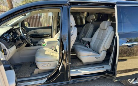 KIA Carnival III, 2018 год, 3 100 000 рублей, 13 фотография