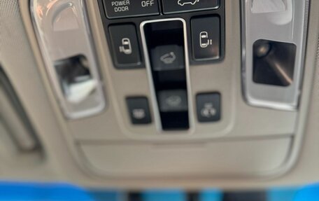 KIA Carnival III, 2018 год, 3 100 000 рублей, 15 фотография
