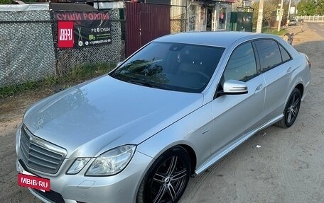 Mercedes-Benz E-Класс, 2012 год, 1 600 000 рублей, 29 фотография