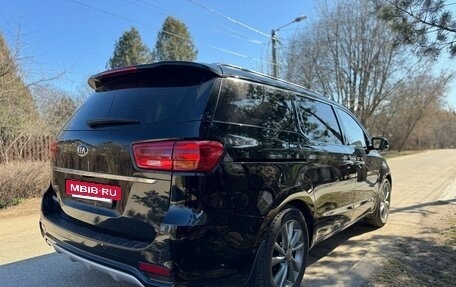 KIA Carnival III, 2018 год, 3 100 000 рублей, 6 фотография