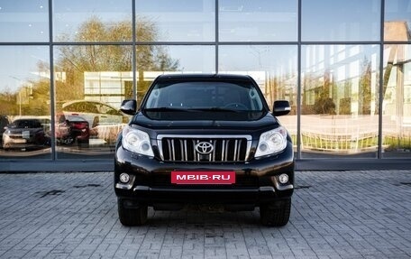 Toyota Land Cruiser Prado 150 рестайлинг 2, 2012 год, 3 000 000 рублей, 3 фотография