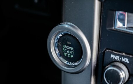 Toyota Land Cruiser Prado 150 рестайлинг 2, 2012 год, 3 000 000 рублей, 19 фотография