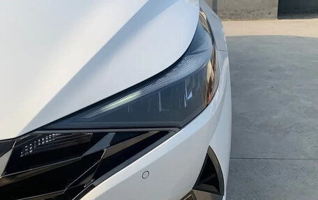 Hyundai Elantra, 2022 год, 1 100 000 рублей, 8 фотография