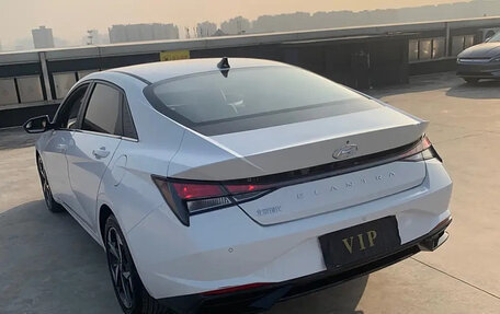 Hyundai Elantra, 2022 год, 1 100 000 рублей, 6 фотография