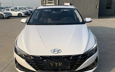 Hyundai Elantra, 2022 год, 1 100 000 рублей, 2 фотография