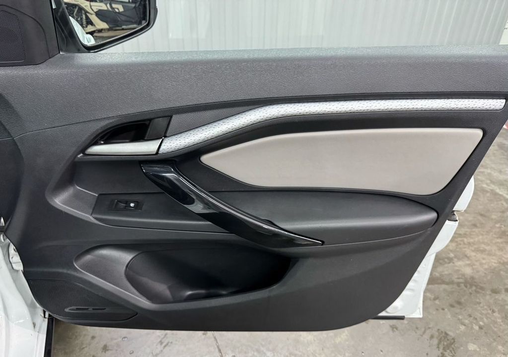 ВАЗ (LADA) Vesta Cross, 2019 год, 977 000 рублей, 21 фотография