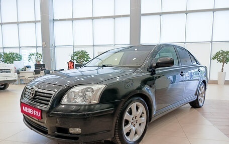 Toyota Avensis III рестайлинг, 2004 год, 569 656 рублей, 1 фотография