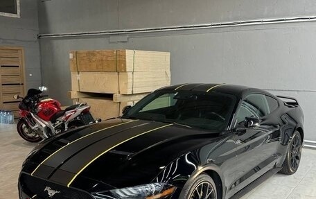 Ford Mustang VI рестайлинг, 2019 год, 4 200 000 рублей, 7 фотография