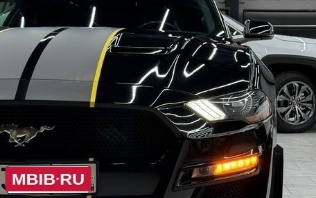 Ford Mustang VI рестайлинг, 2019 год, 4 200 000 рублей, 8 фотография