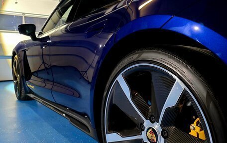 Porsche Taycan I, 2021 год, 20 000 000 рублей, 2 фотография