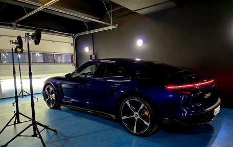 Porsche Taycan I, 2021 год, 20 000 000 рублей, 3 фотография