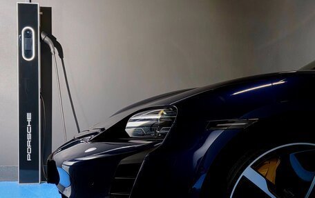 Porsche Taycan I, 2021 год, 20 000 000 рублей, 12 фотография