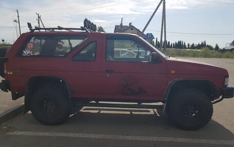 Nissan Terrano II рестайлинг, 1988 год, 420 000 рублей, 3 фотография