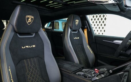 Lamborghini Urus I, 2024 год, 49 000 000 рублей, 5 фотография