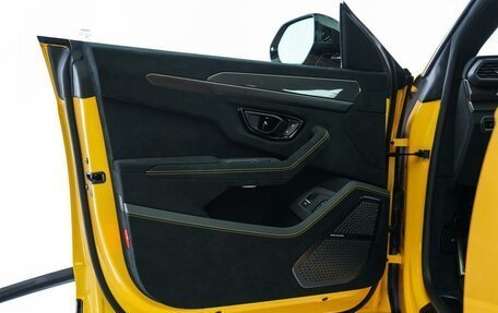 Lamborghini Urus I, 2024 год, 49 000 000 рублей, 16 фотография