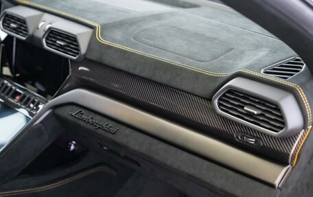 Lamborghini Urus I, 2024 год, 49 000 000 рублей, 8 фотография