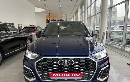 Audi Q5, 2023 год, 9 000 000 рублей, 4 фотография