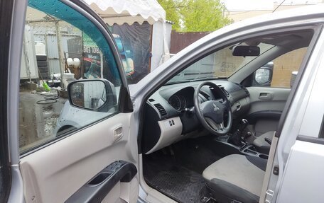 Mitsubishi L200 IV рестайлинг, 2011 год, 1 450 000 рублей, 11 фотография