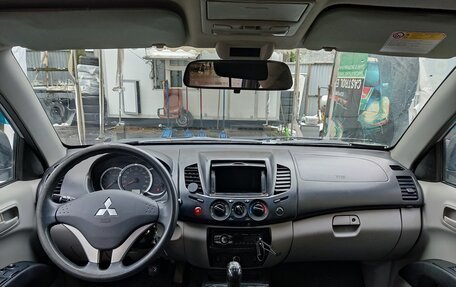 Mitsubishi L200 IV рестайлинг, 2011 год, 1 450 000 рублей, 12 фотография