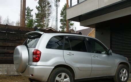 Toyota RAV4, 2003 год, 940 000 рублей, 16 фотография