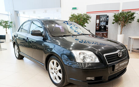 Toyota Avensis III рестайлинг, 2004 год, 569 656 рублей, 3 фотография