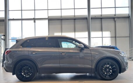 Volkswagen Touareg III, 2018 год, 4 247 000 рублей, 4 фотография
