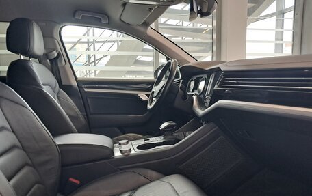 Volkswagen Touareg III, 2018 год, 4 247 000 рублей, 11 фотография