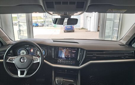 Volkswagen Touareg III, 2018 год, 4 247 000 рублей, 14 фотография