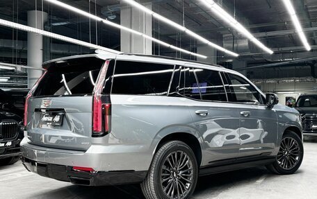 Cadillac Escalade V, 2025 год, 22 900 000 рублей, 13 фотография