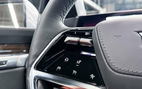 Cadillac Escalade V, 2025 год, 22 900 000 рублей, 22 фотография