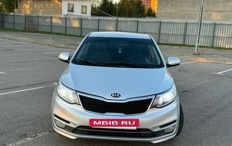 KIA Rio IV, 2017 год, 990 000 рублей, 3 фотография