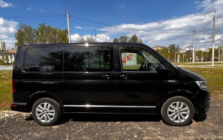 Volkswagen Multivan T6 рестайлинг, 2018 год, 4 790 000 рублей, 5 фотография