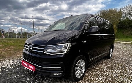 Volkswagen Multivan T6 рестайлинг, 2018 год, 4 790 000 рублей, 2 фотография