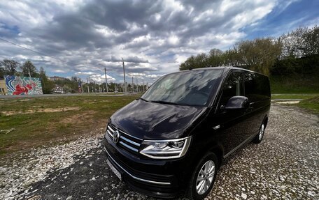 Volkswagen Multivan T6 рестайлинг, 2018 год, 4 790 000 рублей, 8 фотография