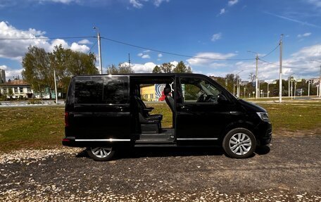 Volkswagen Multivan T6 рестайлинг, 2018 год, 4 790 000 рублей, 16 фотография