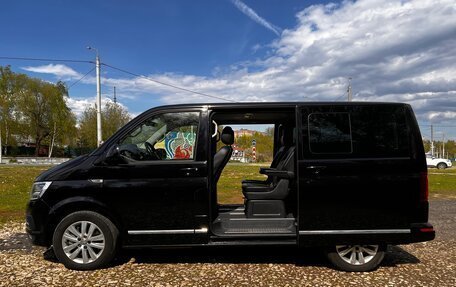 Volkswagen Multivan T6 рестайлинг, 2018 год, 4 790 000 рублей, 19 фотография