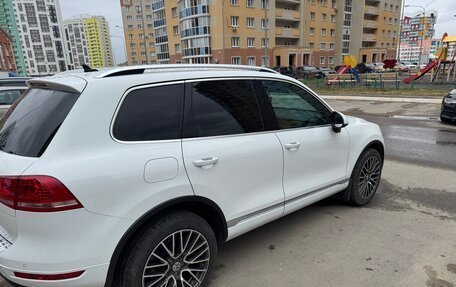 Volkswagen Touareg III, 2014 год, 2 499 999 рублей, 6 фотография