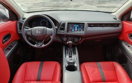 Honda Vezel, 2021 год, 1 590 000 рублей, 7 фотография