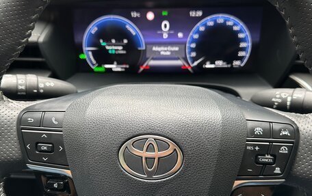Toyota Camry, 2024 год, 3 999 999 рублей, 12 фотография