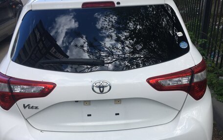 Toyota Vitz, 2019 год, 1 330 000 рублей, 3 фотография