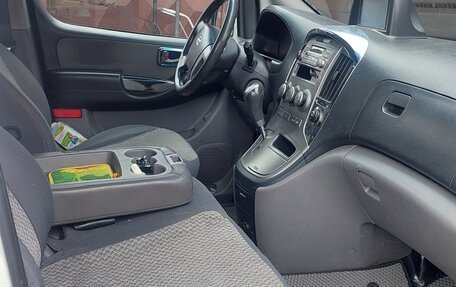 Hyundai Grand Starex Grand Starex I рестайлинг 2, 2011 год, 1 400 000 рублей, 8 фотография