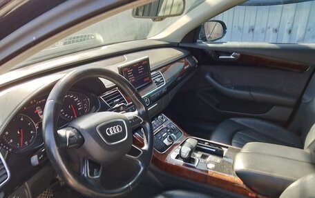 Audi A8, 2011 год, 1 750 000 рублей, 10 фотография