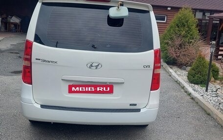 Hyundai Grand Starex Grand Starex I рестайлинг 2, 2011 год, 1 400 000 рублей, 6 фотография