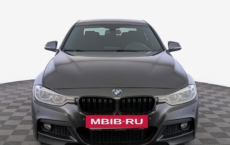 BMW 3 серия, 2018 год, 2 600 000 рублей, 2 фотография