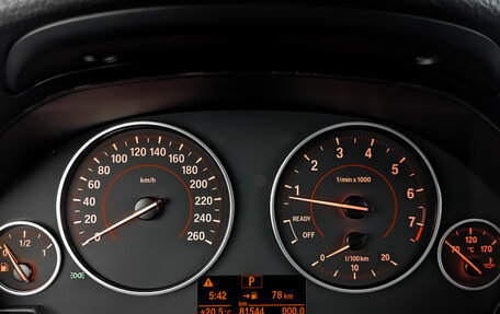 BMW 3 серия, 2018 год, 2 600 000 рублей, 16 фотография